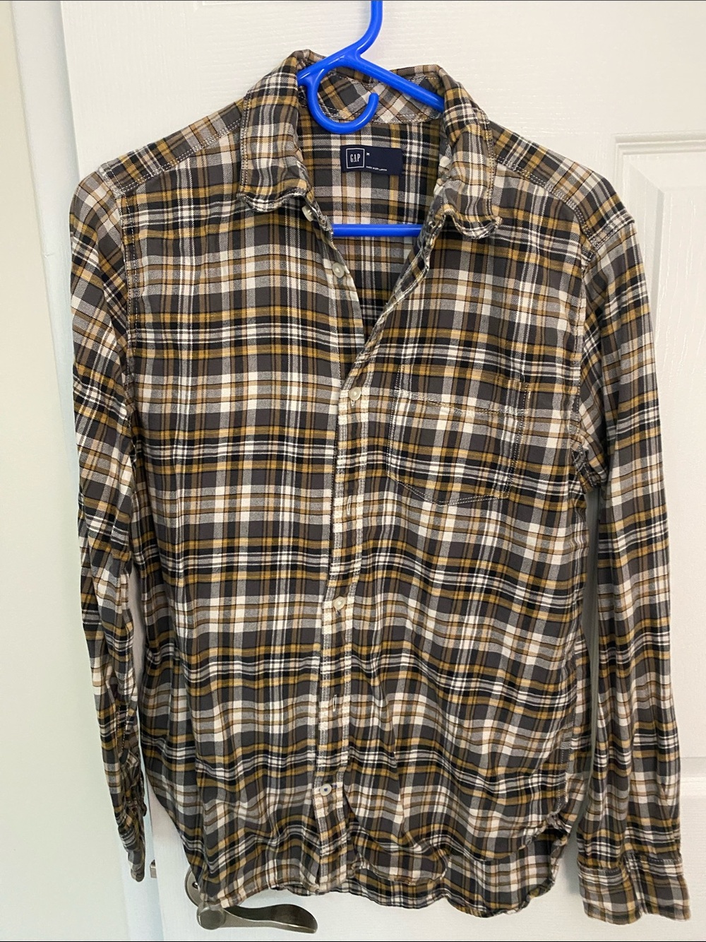 GAP Men's Plaid Button-Down Shirt in Black, Yellow and White